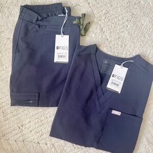NWT FIGS | Quiet Navy Scrub Set (Catarina Top / Yola Skinny Pants)